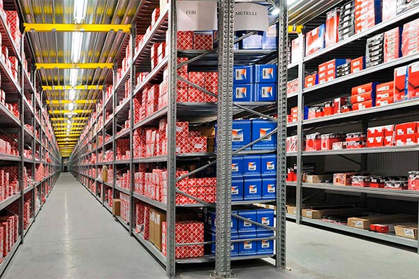 scaffalature-leggere-per-magazzini-unirack portapallets
