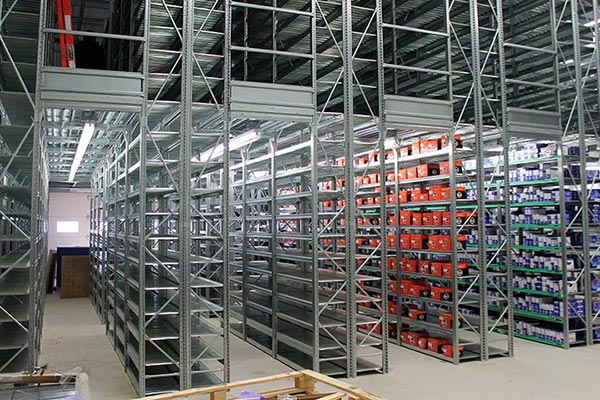 scaffalature-metalliche-leggere-unirack portapallets